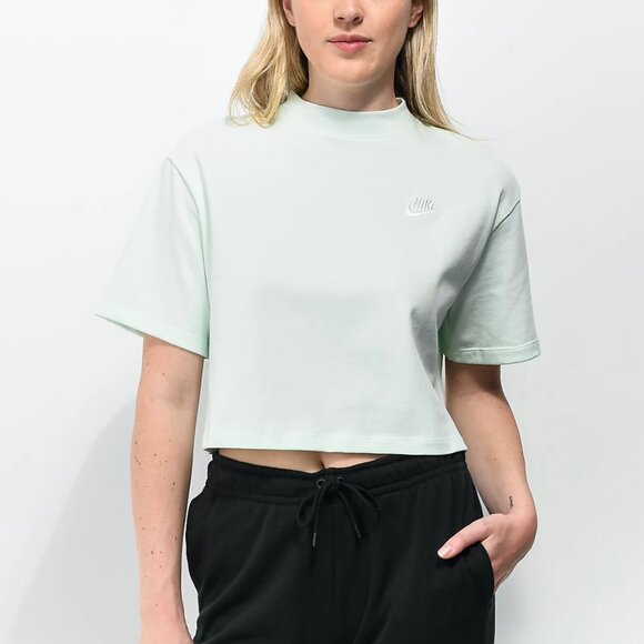 🍃 EUC🍃 Nike Sportswear Jersey Mint Green Crop Top T-Shirt - Picture 1 of 6